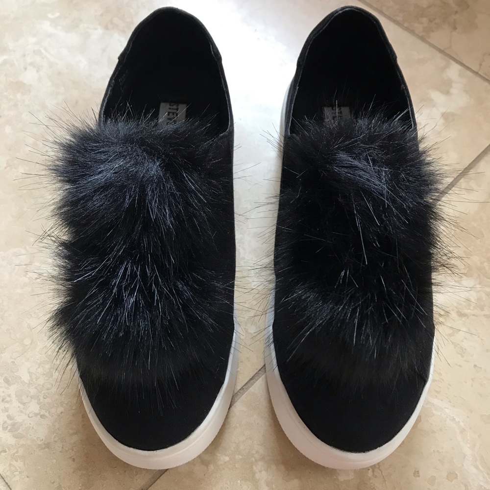 Steve Madden Furlie Sneakers
